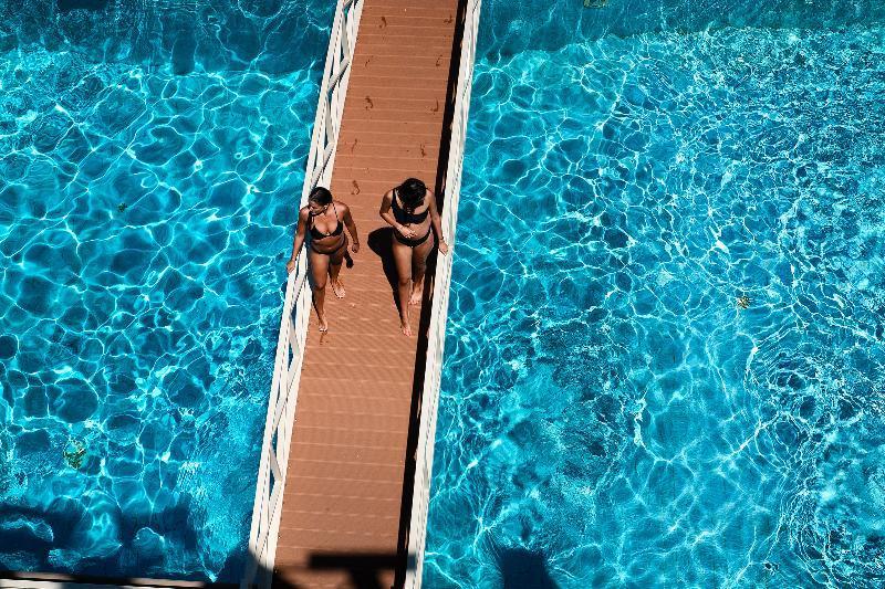 Hotel Taxiarhis Loutra Killinis Exteriér fotografie